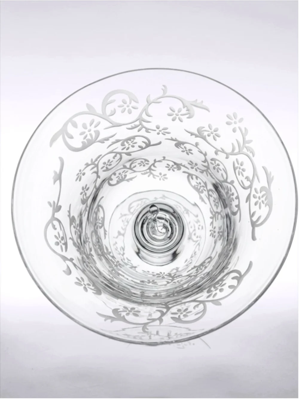 Flared Frosted Etched Footed Vase – 10” Elegant Crystal-Style Design